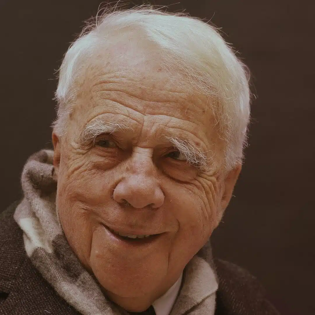Famous Authors Who Were Once a Teacher (Robert Frost)