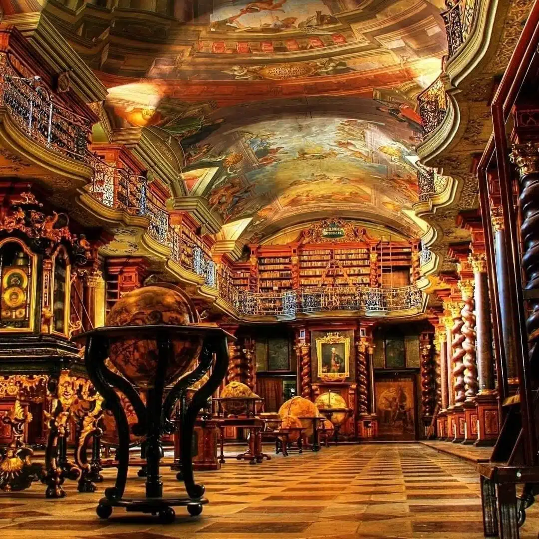 World's Best And Most Beautiful Libraries