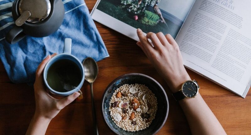 Healthy Snacks: 10 Best Low Calorie Snacks While Reading