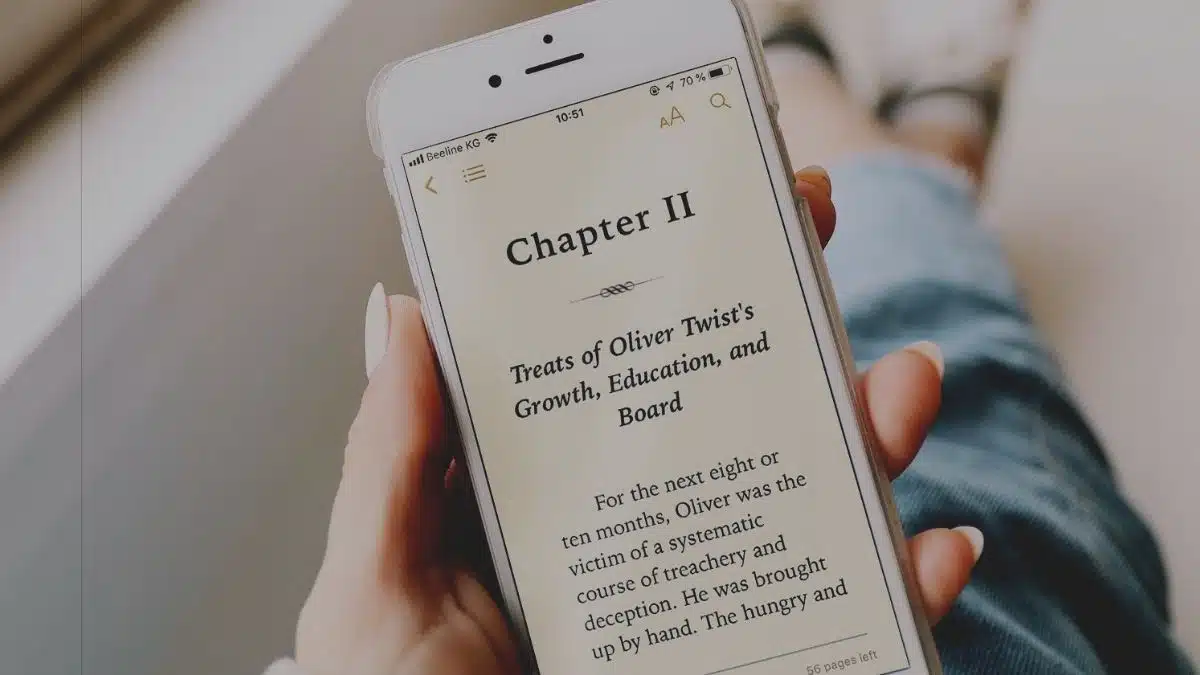 Reading Books On Phone: Is It A Good Idea?