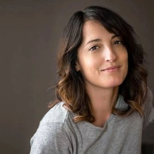 10 Best Debut Female Authors of 2021 (Rachel Yoder)