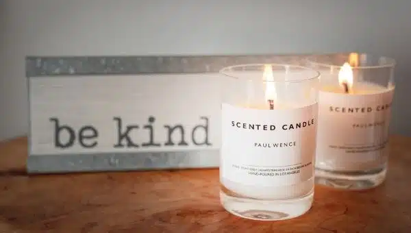 5 Gifts for Book Lovers that are Not Books (Scented Candles)