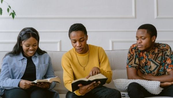 Book Clubs to Boost Reading List of Booklovers