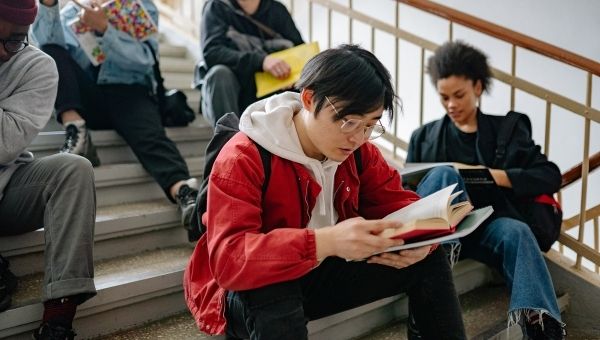 Book Clubs to Boost Reading List of Booklovers