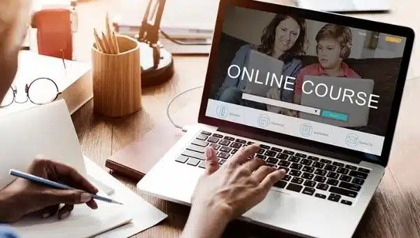 5 Best Websites for Online Courses to Upskill in 2022