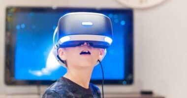 If Your Child Is Tech-Savvy Here Are 8 Books for Tech Savvy kids