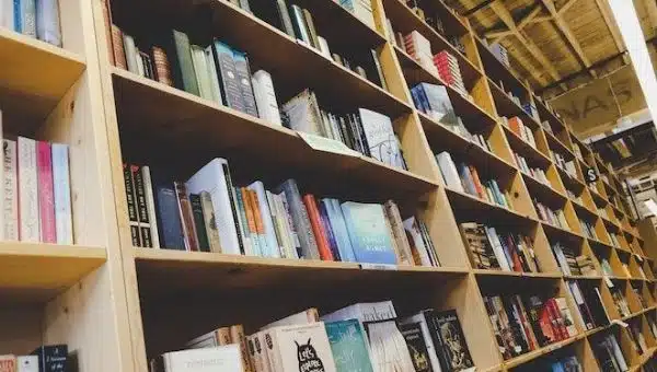 Paperback Or Hardcover Books: Which One You Should Choose?