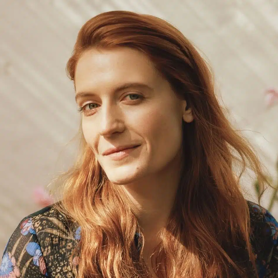 Multi-talented Musicians: Musicians Who Wrote Music As Well As Poetry - Florence Welch