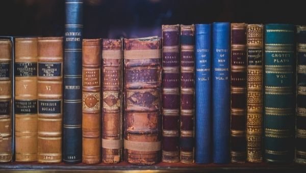 为什么阅读几个世纪前写的书很重要？
