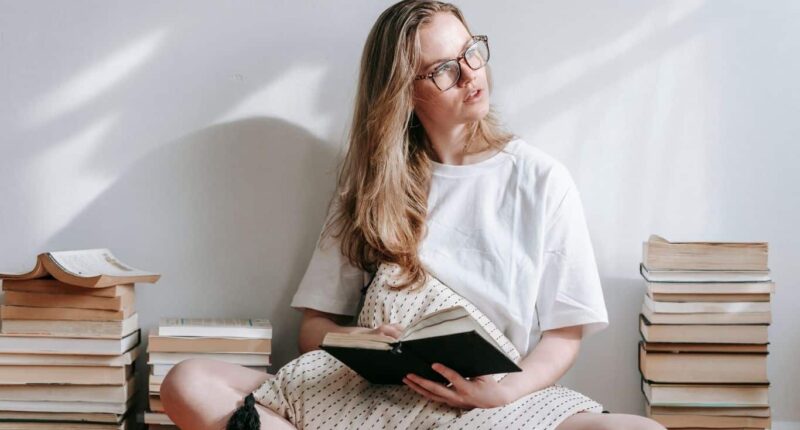 10 Ways To Minimize Distractions While Reading