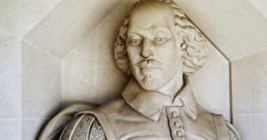 8 Best Shakespeare Retellings You Must Read
