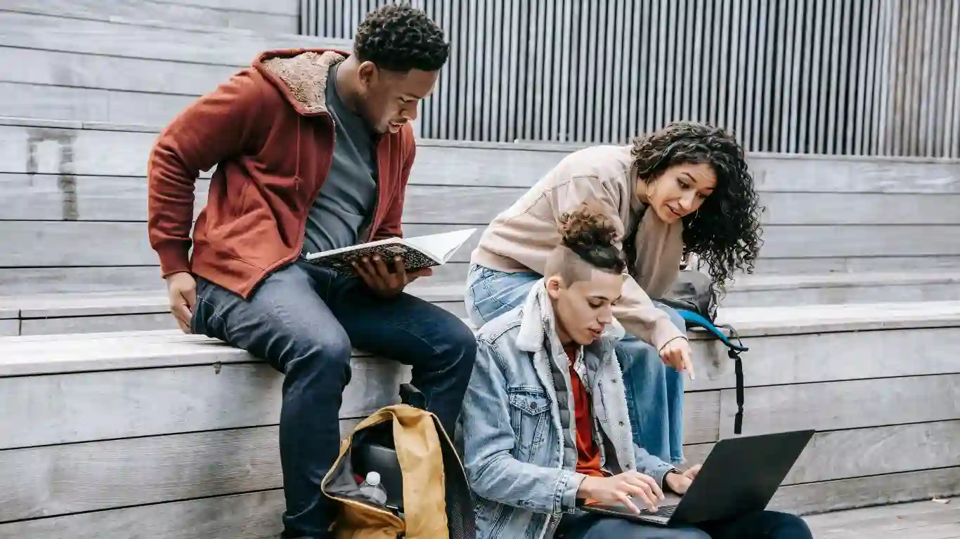 10 Excellent Reasons to Form a Study Group