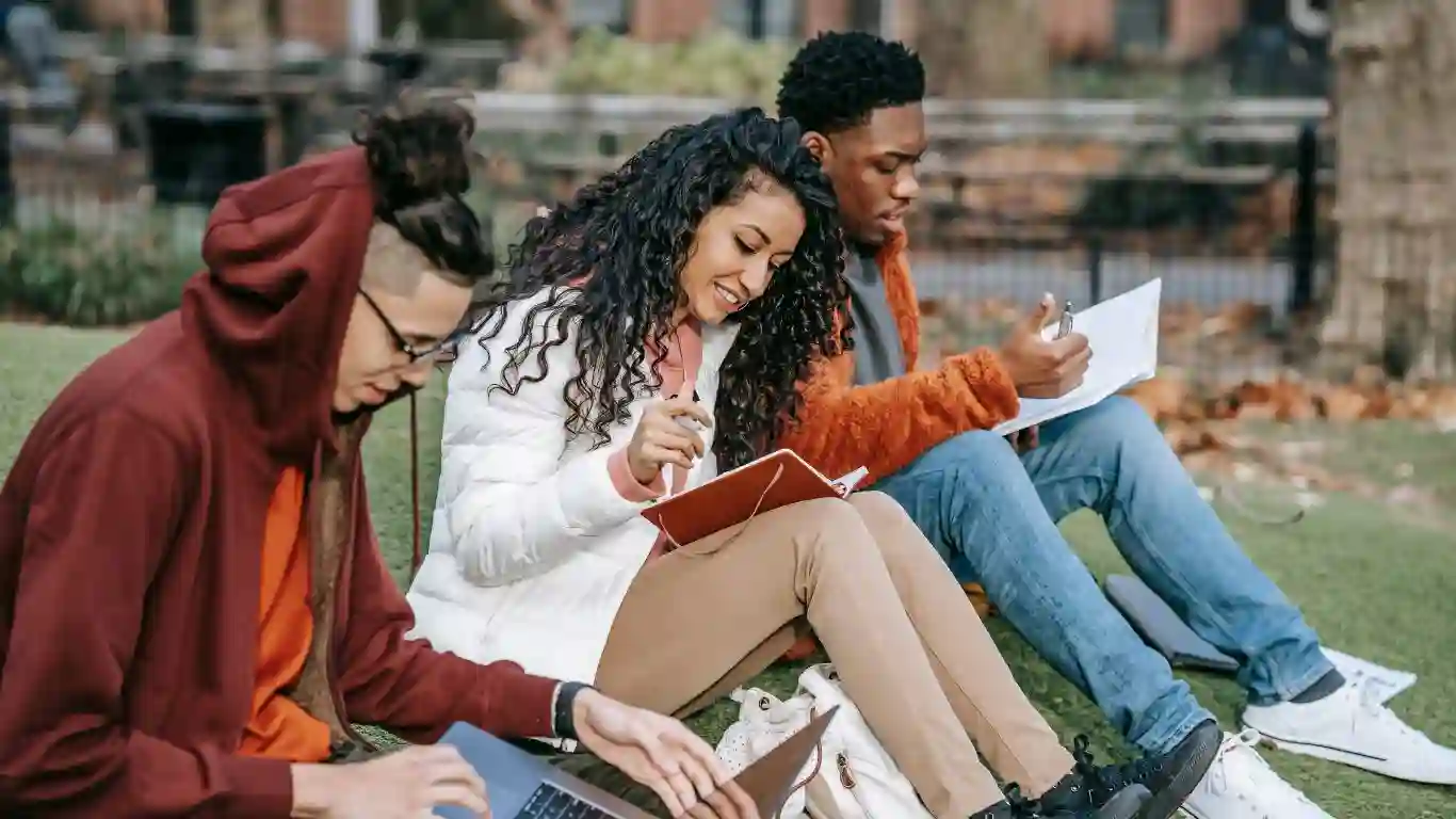 10 Excellent Reasons to Form a Study Group