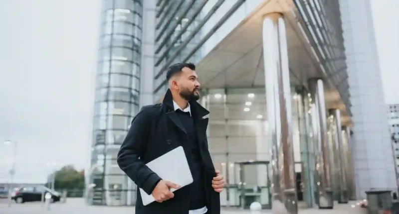 10 Movies for Entrepreneurs | 10 Best Films For Entrepreneurs