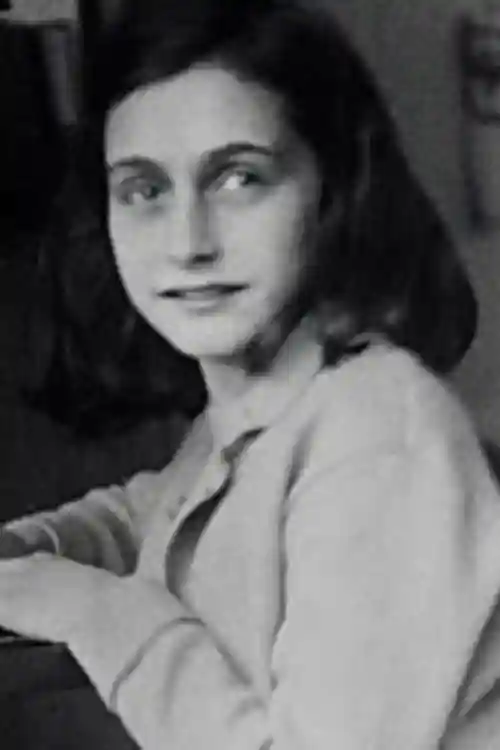 Essentialism: The Disciplined Pursuit of Less by Greg McKeown