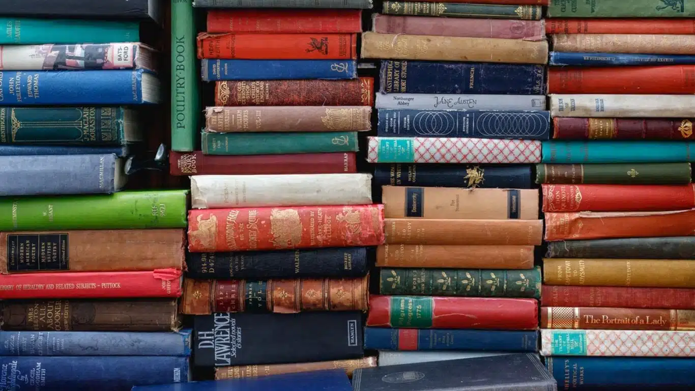 Donating Old Books is Better Option Than Selling Them