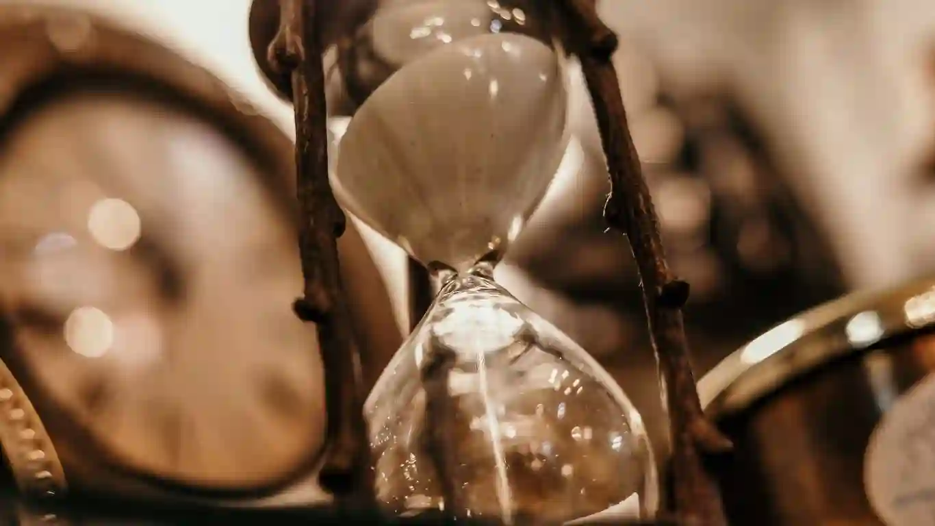 Top 6 Time Wasters You Must Avoid