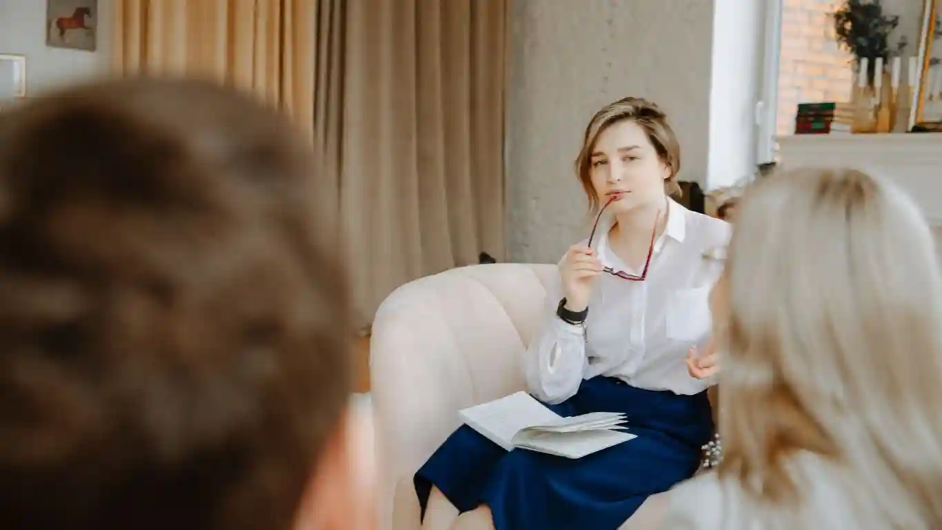 10 Effective Ways To Make Others Feel Important (Listen)