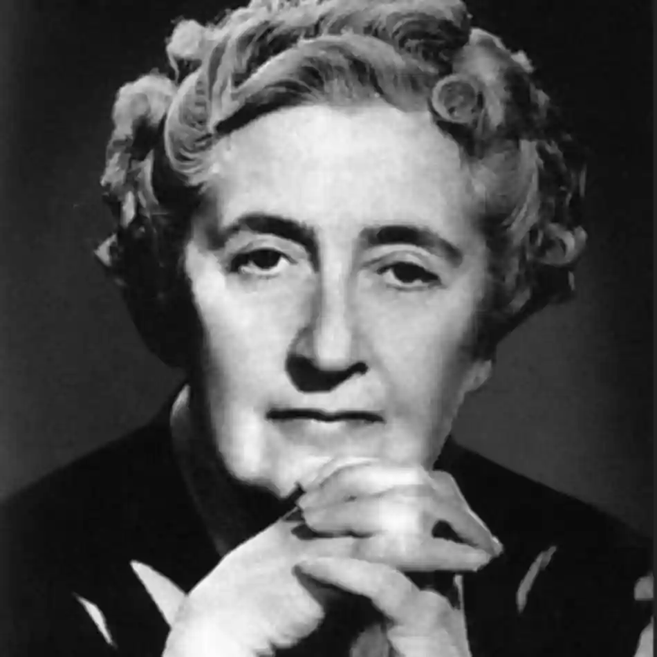 10 Inspiring Female Writers Of All Time - Agatha Christie (1890 – 1976)