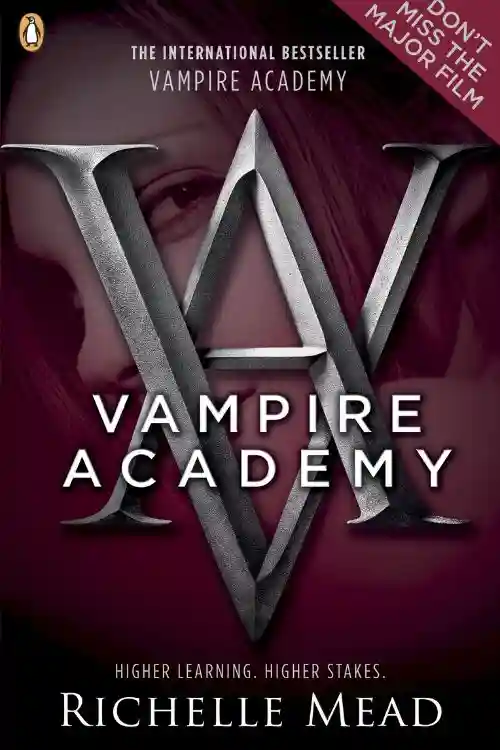 7 Books Similar To Twilight Saga For Fans of Twilight Series - Vampire Academy by Richelle Mead
