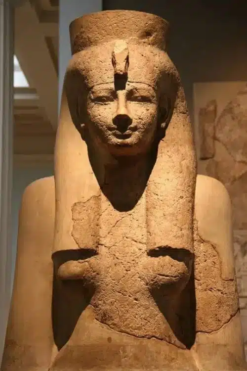 Mut - 10 Most Prominent Egyptian Gods and Goddesses