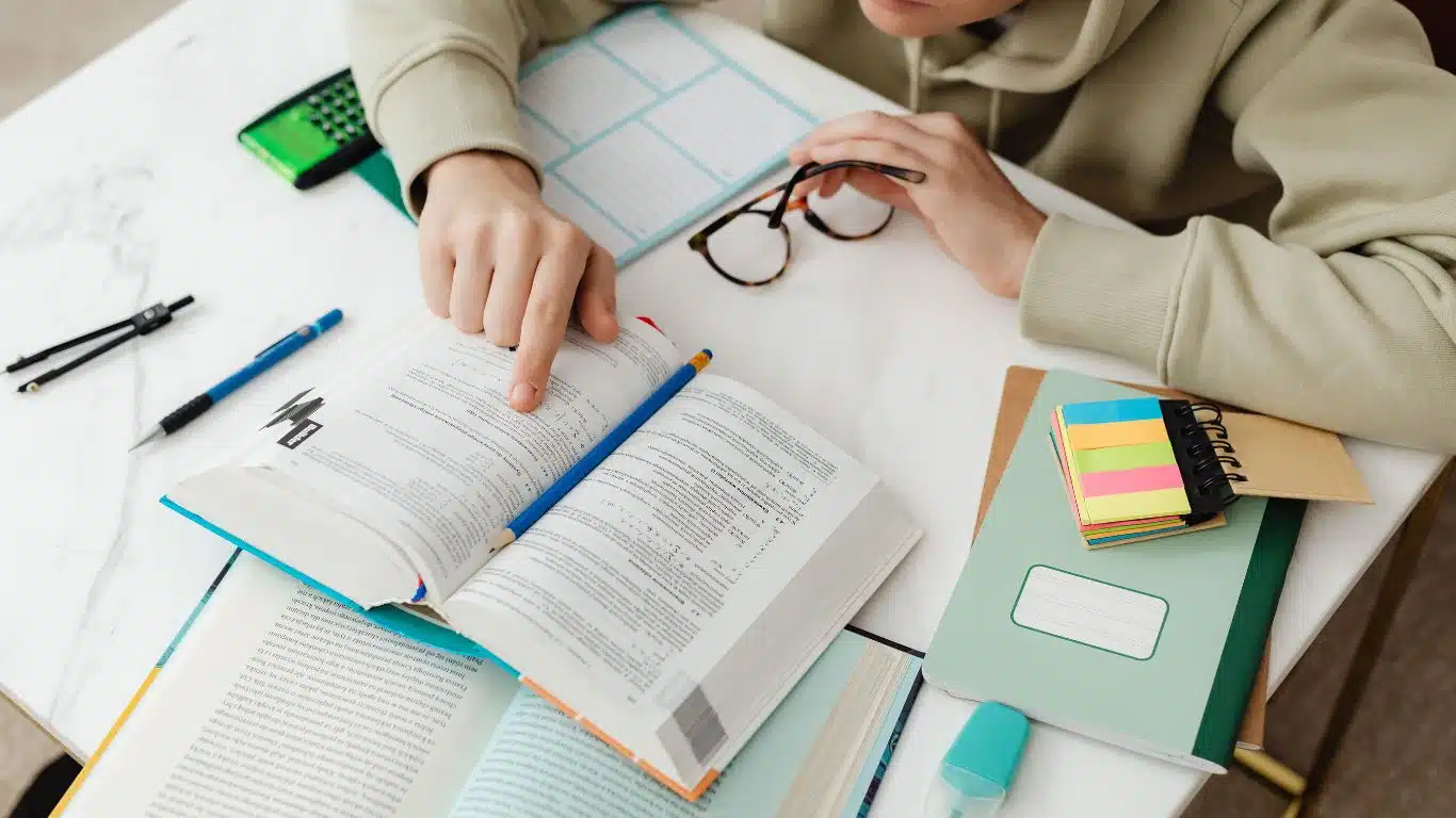 6 Study Techniques for Students That Are Effective