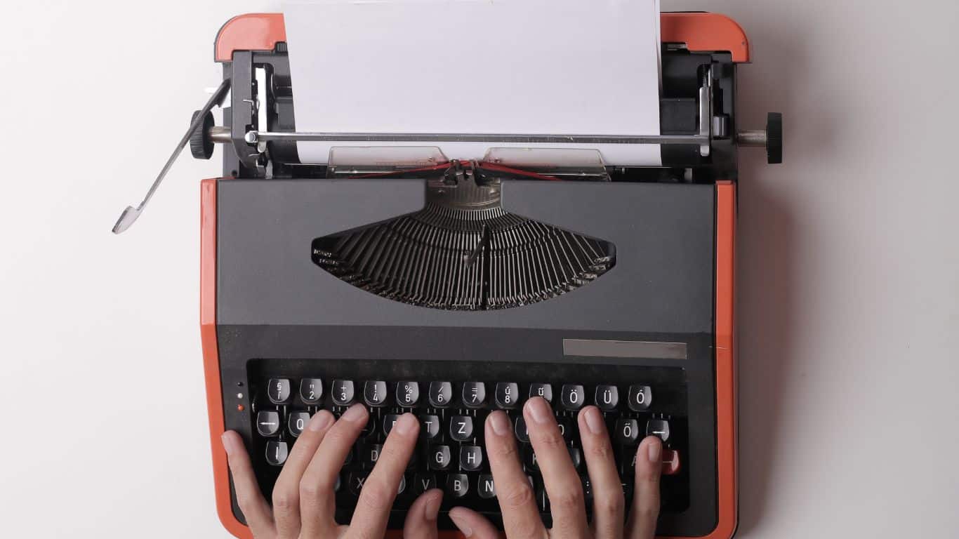 7 Tips For Writing Great Plot Twists 1