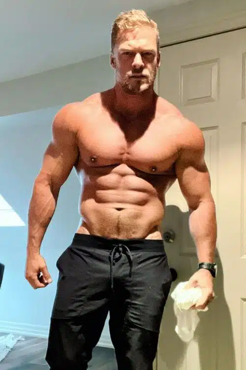 10 Best Suited Actors for Super Commando Dhruva’s Role - Alan Ritchson