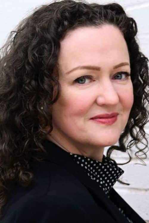Best Debut Authors of 2022 - Adele Myers