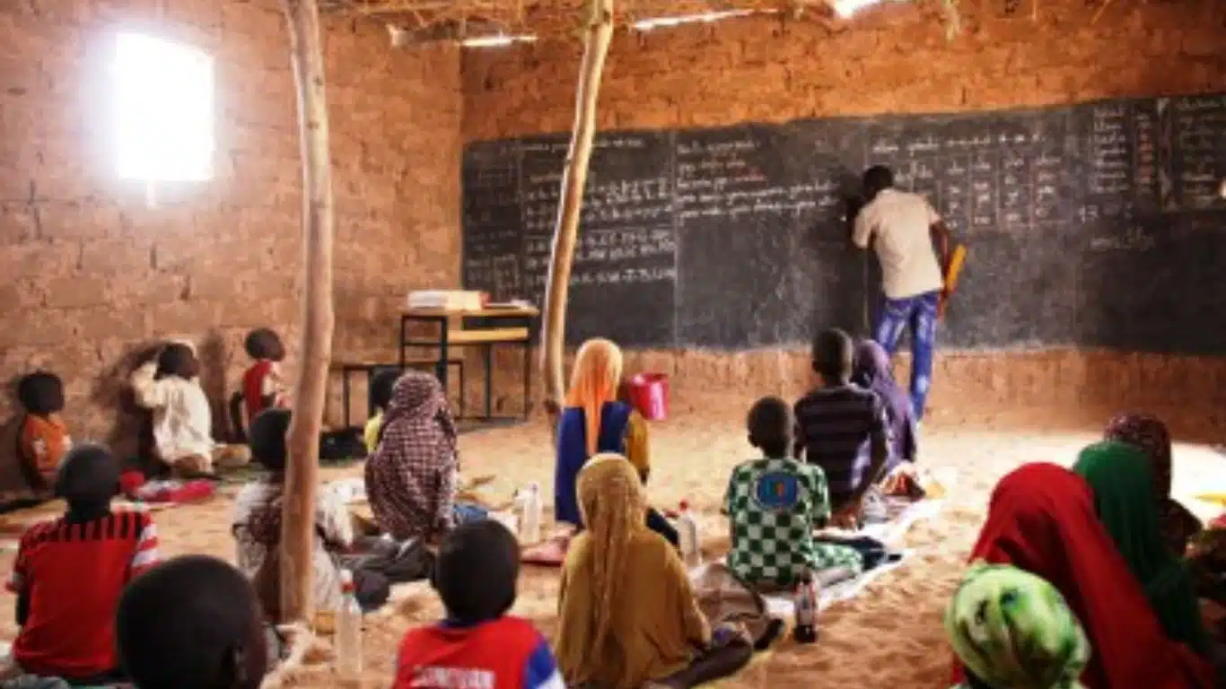 10 countries with worst education system - Niger