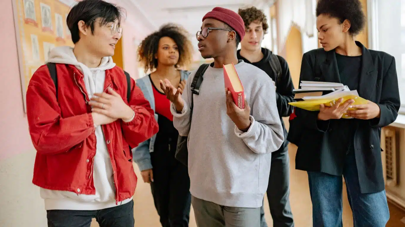 10 Best Possible Ways Students Can Use Their Leisure Time