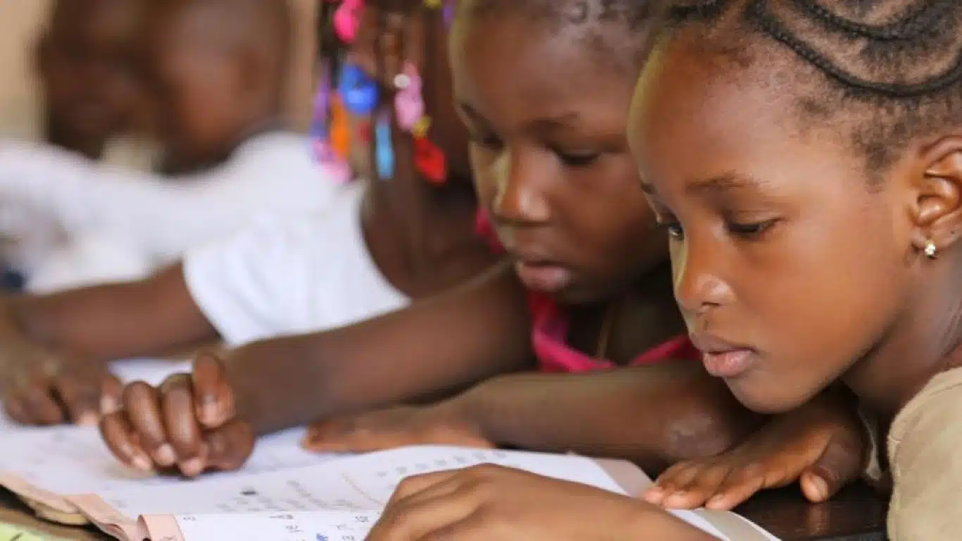 10 countries with worst education system - Mali