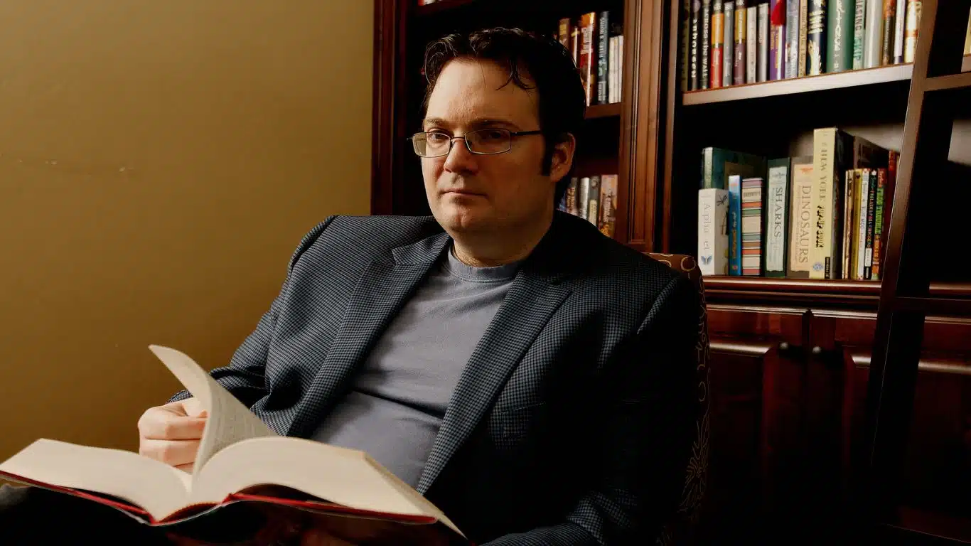 Brandon Sanderson