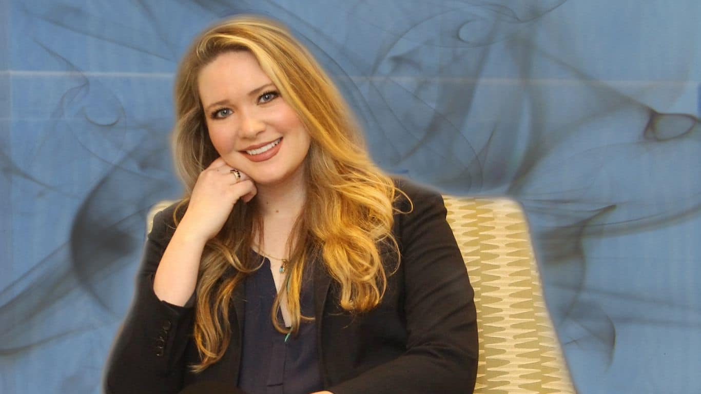 Sarah J. Maas Biography | Life and Works