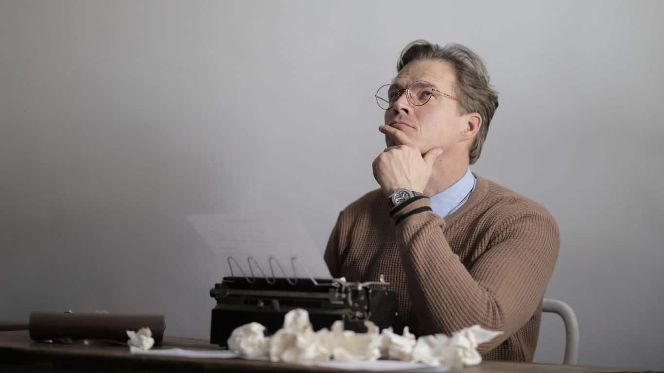 10 Tips for Aspiring Writers from Bestselling Authors