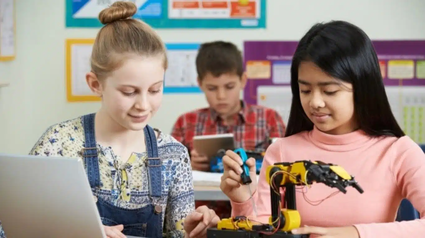 10 Benefits of Experiential Learning