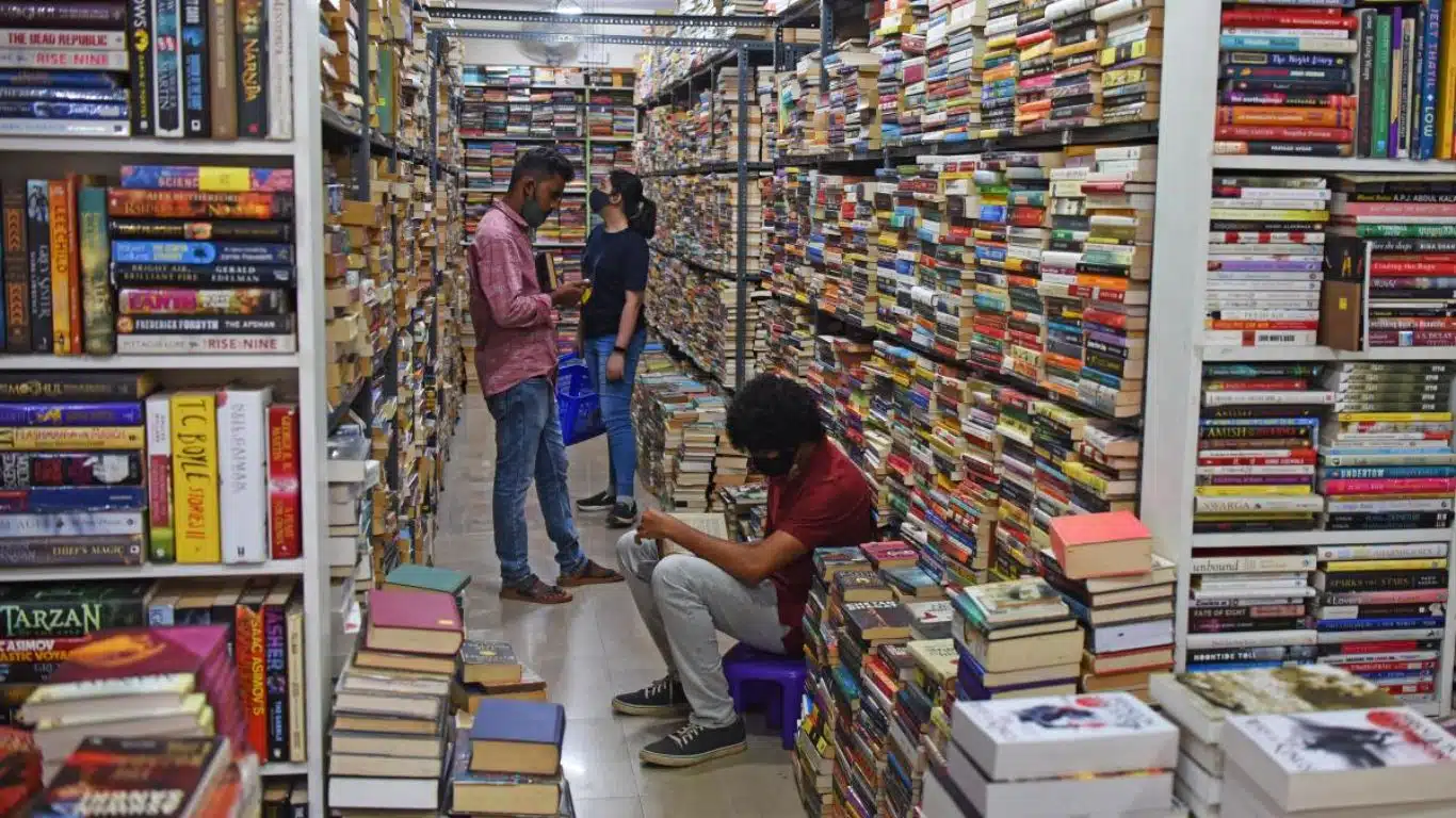 Role of Bookstores in Promoting Local Authors