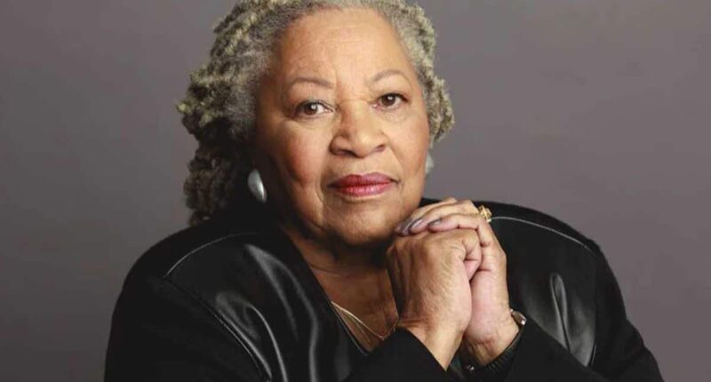 Biography of Toni Morrison | Life and Writing Career