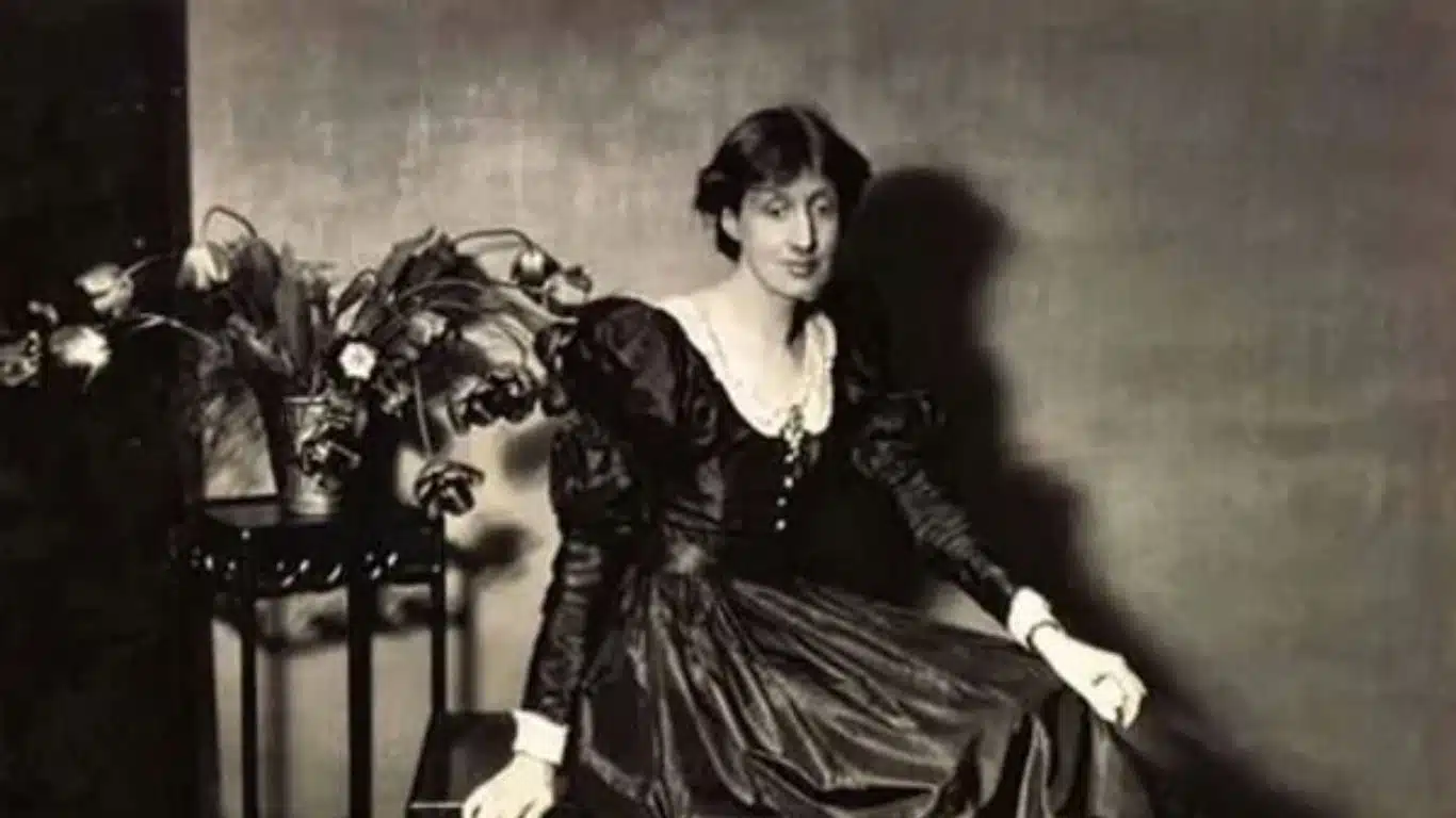 Biography of Virginia Woolf | Life and Important Works