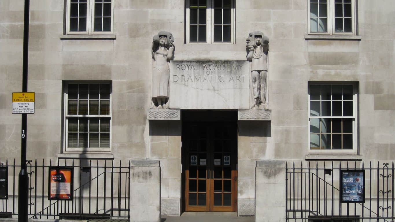  Biography of Harold Pinter - Royal Academy of Dramatic Art (RADA)