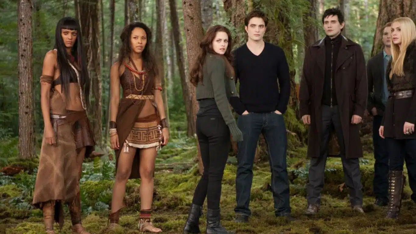 Vampires in Twilight vs True Blood: Which is the better portrayal? - Twilight: More cohesive world-building