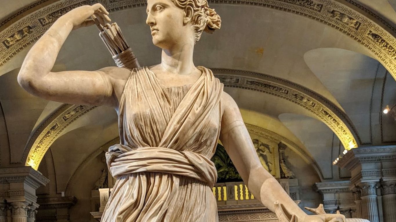10 Most Important Females In Greek Mythology - Artemis