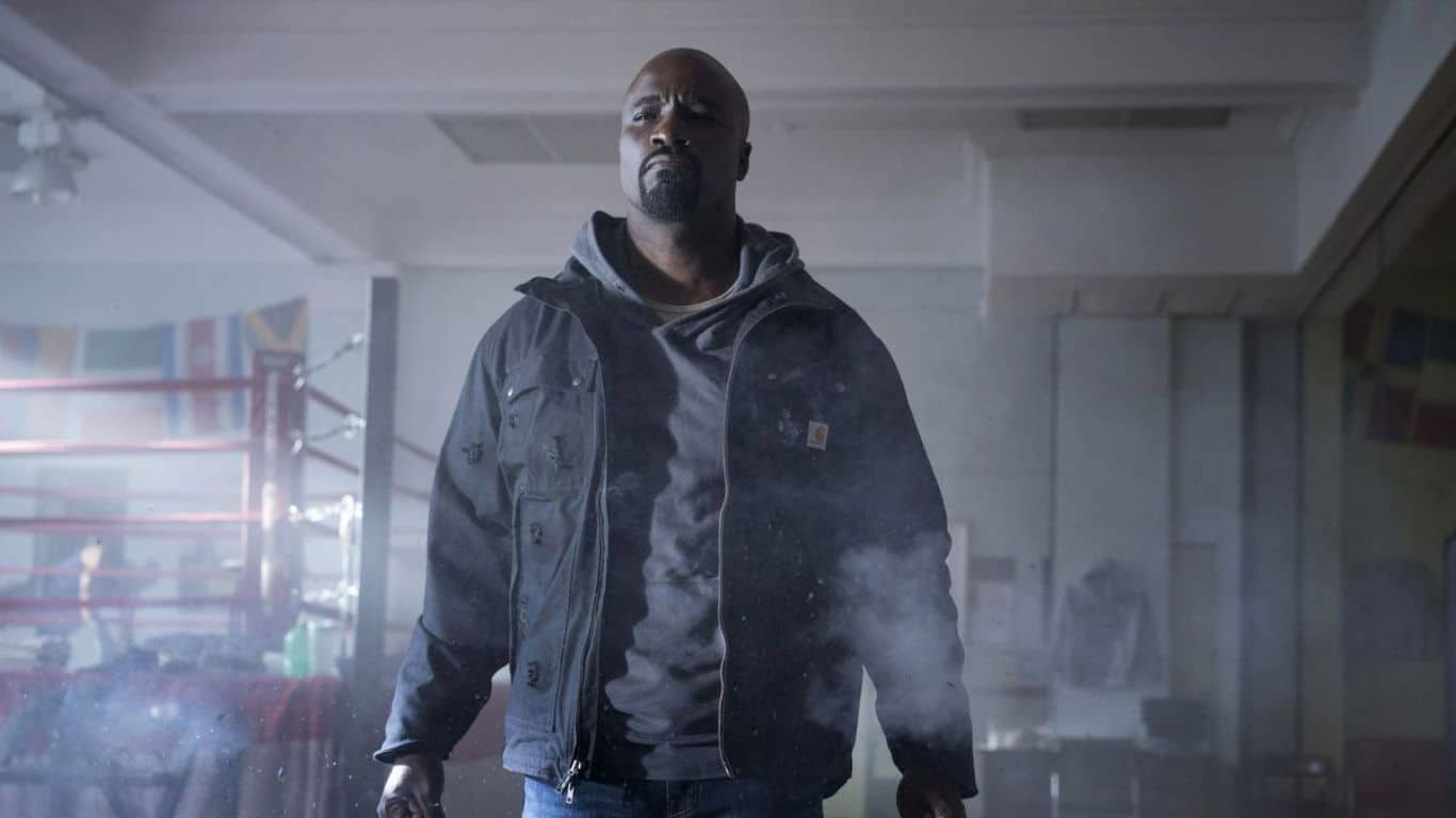 10 Marvel Characters Who Excel Without Weapons - Luke Cage