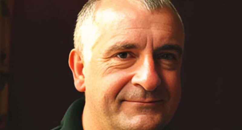 Douglas Adams Biography | Books | Facts
