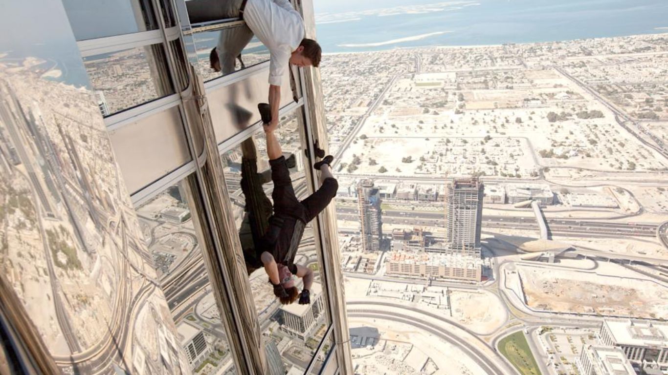 Mind-Blowing Movie Stunts Ever Executed by Tom Cruise in Mission Impossible - Free climbing the Burj Khalifa