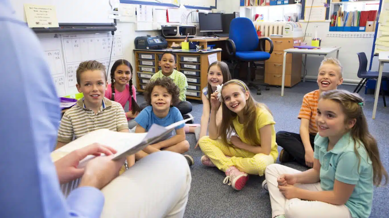 What makes Storytelling an Ultimate Tool for Effective Learning? - Examples of storytelling in education and training