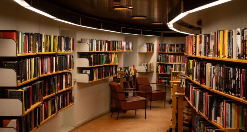 The Joy of Book Hunting: Tips for Scoring Great Finds at the Library