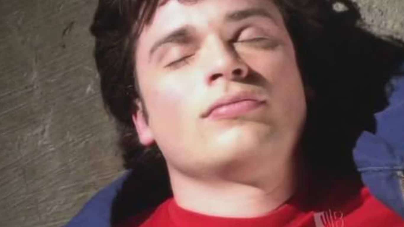 10 Times Superman Came Back From the Dead - Smallville season 5 “Void”