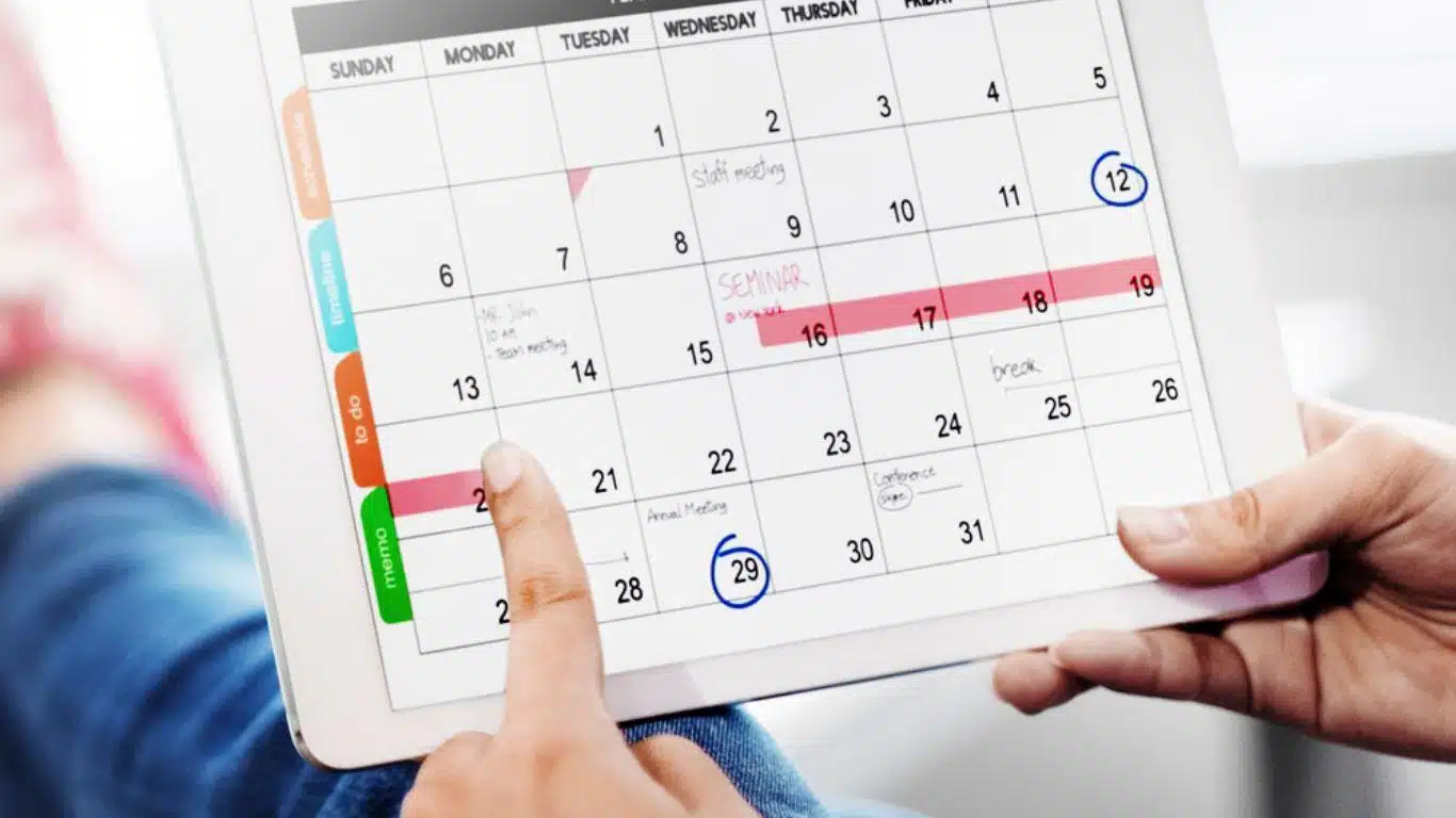 10 Tips for Successful Distance Learning - Develop a Consistent Schedule