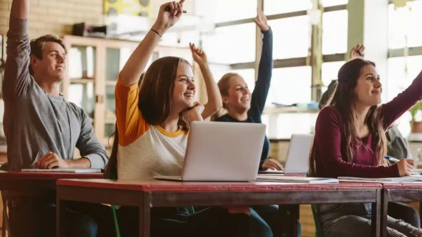 10 Tips for Successful Distance Learning - Stay Engaged and Participate